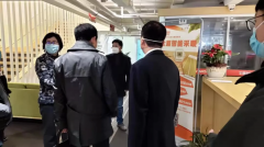 上城区委陈书��C��行慰问百诚集团， 智慧战“疫�?我们一定赢